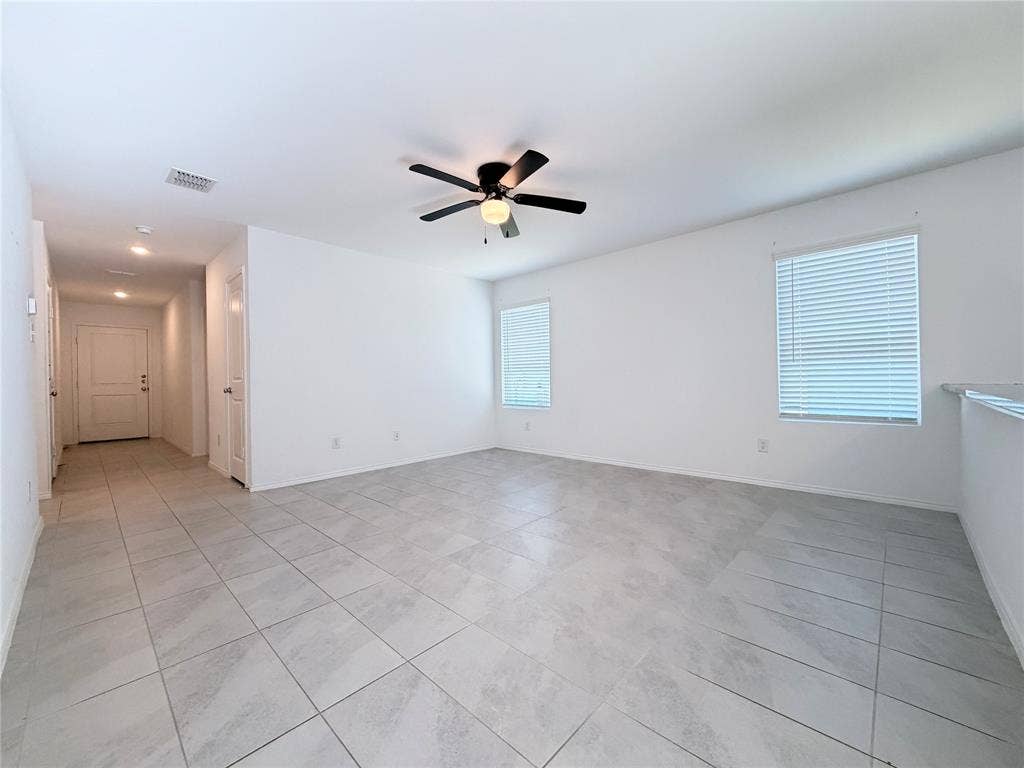 1717 Round House Lane, Dallas, TX 75253 1717 Round House Lane, Dallas, TX 75253