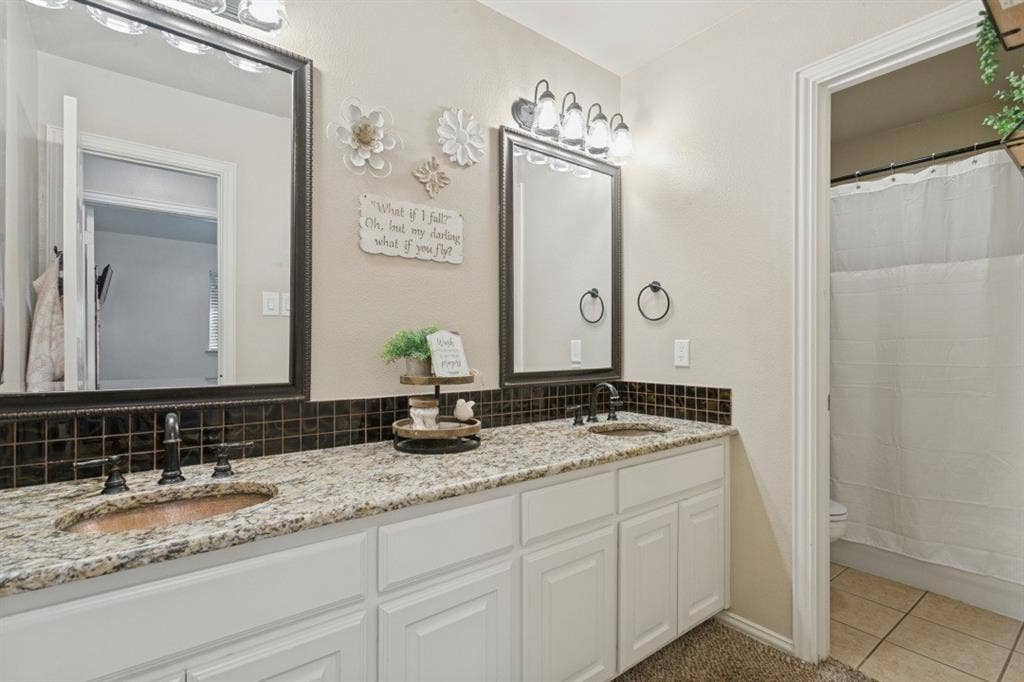 1912 Creek Bend Drive, Corinth, TX 76208 1912 Creek Bend Drive, Corinth, TX 76208