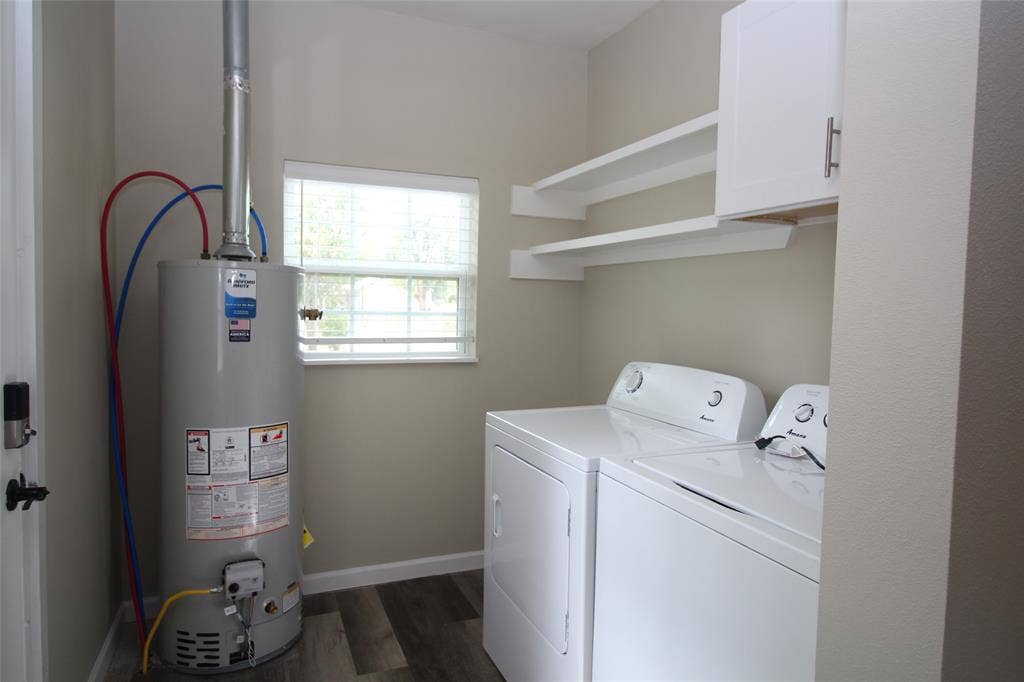 231 N 5th Avenue, Munday, TX 76371
