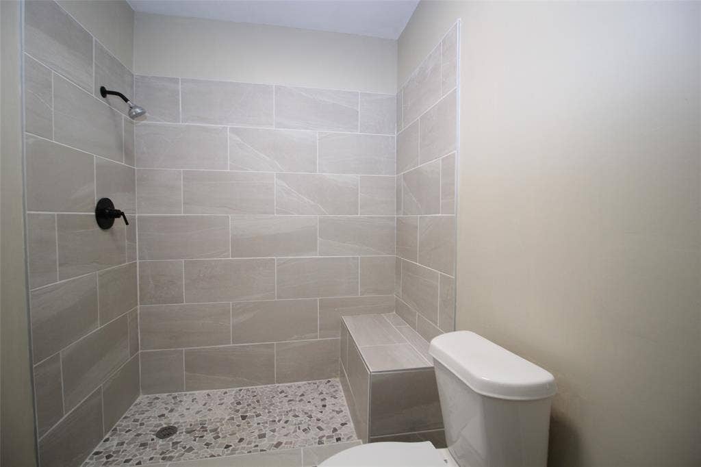 231 N 5th Avenue, Munday, TX 76371