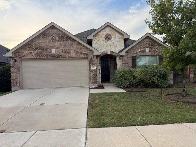 Property photo for 812 Kinghaven Drive, Little Elm, TX