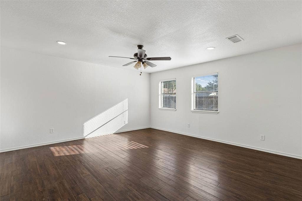 921 Harvest Glen Drive, Plano, TX 75023