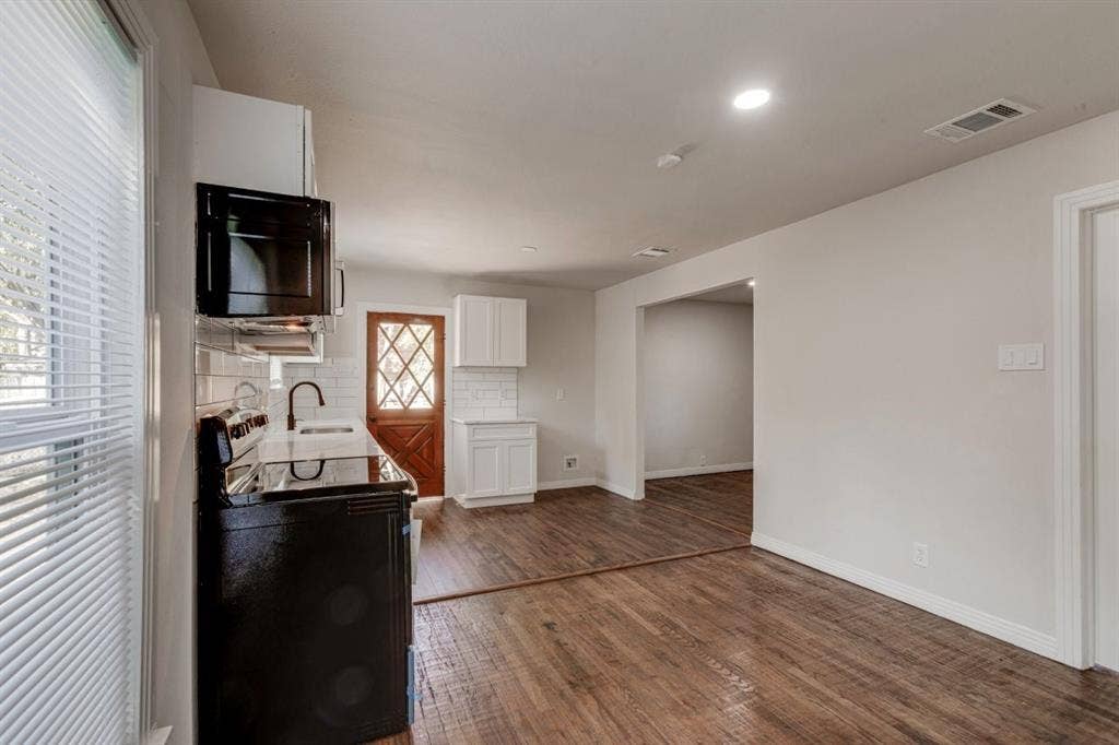 308 W Avenue F, Garland, TX 75040