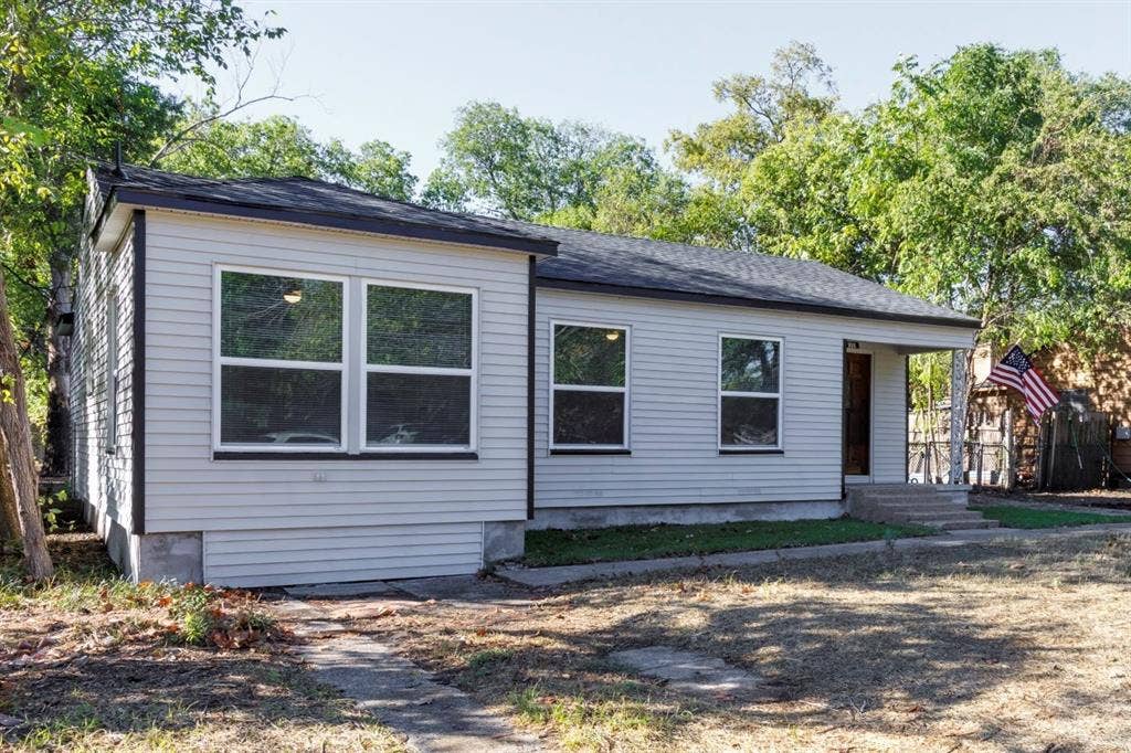 308 W Avenue F, Garland, TX 75040