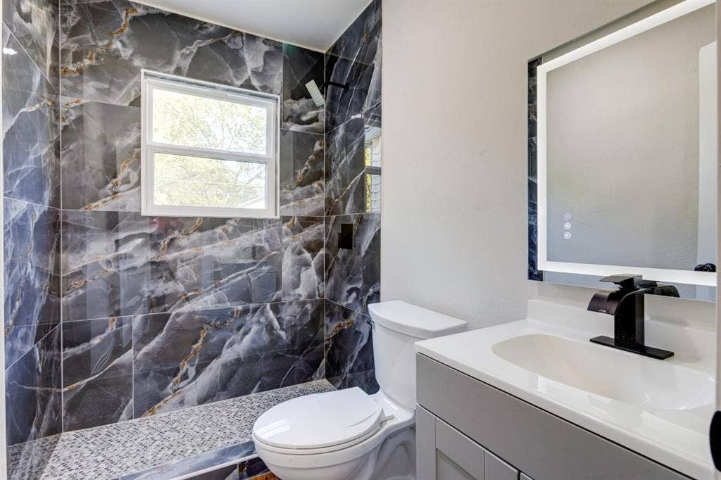 308 W Avenue F, Garland, TX 75040