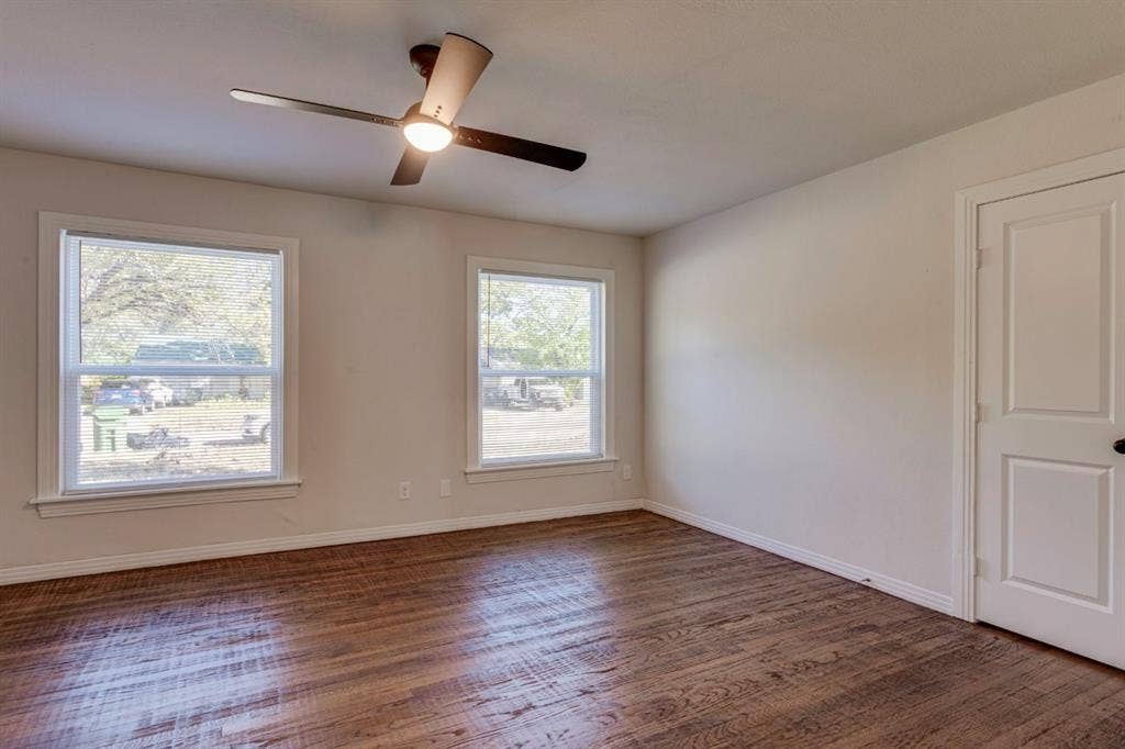308 W Avenue F, Garland, TX 75040