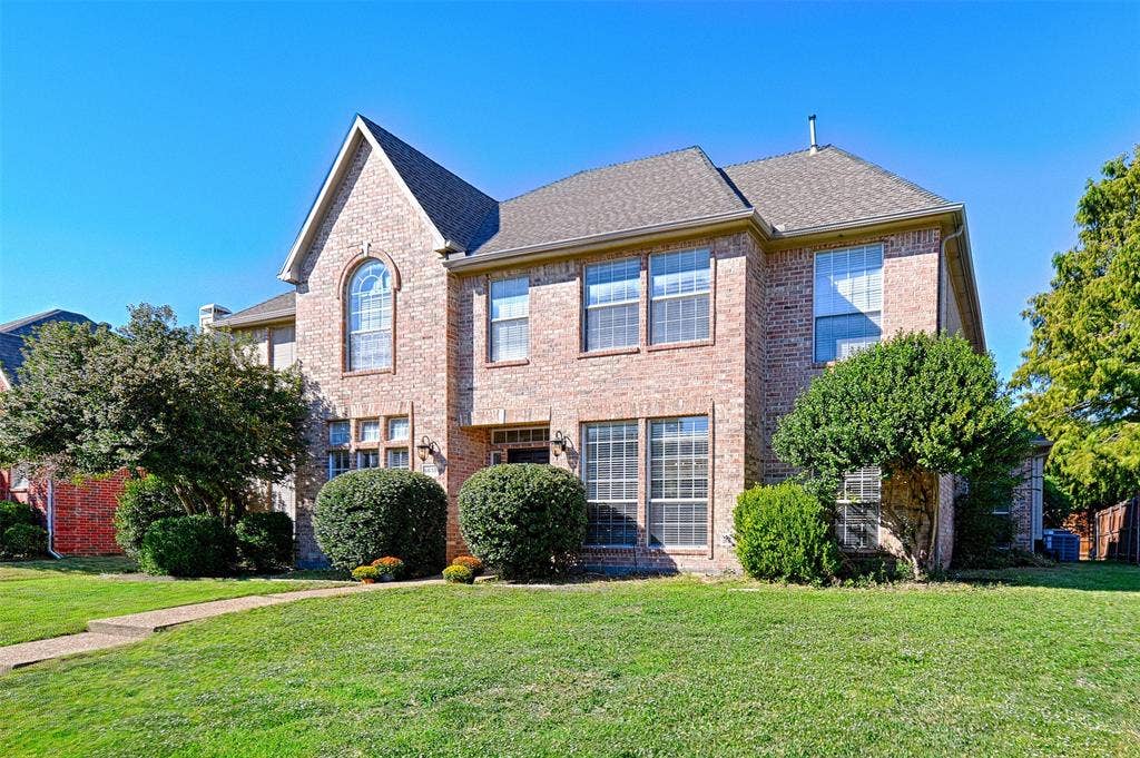 6633 Wickliff Trail, Plano, TX 75023 6633 Wickliff Trail, Plano, TX 75023