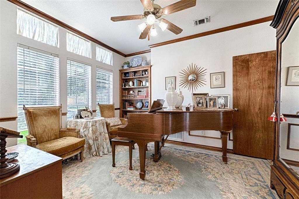 6633 Wickliff Trail, Plano, TX 75023 6633 Wickliff Trail, Plano, TX 75023