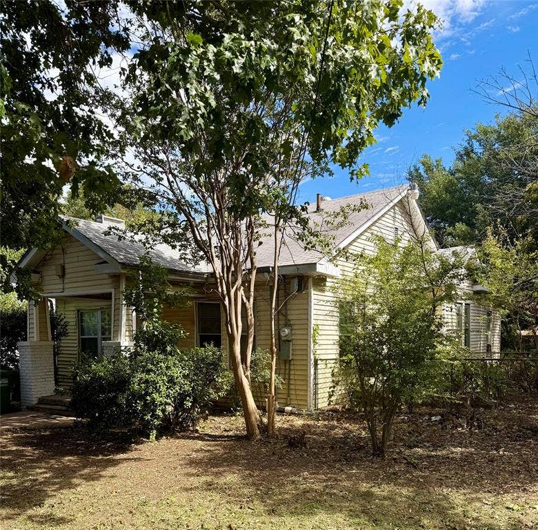 910 S Gilpin Avenue, Cockrell Hill, TX 75211