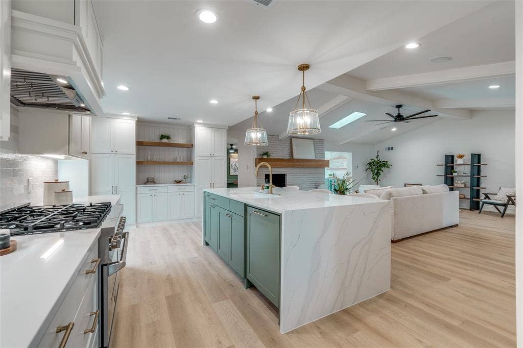 9406 Arborhill Drive, Dallas, TX 75243 9406 Arborhill Drive, Dallas, TX 75243