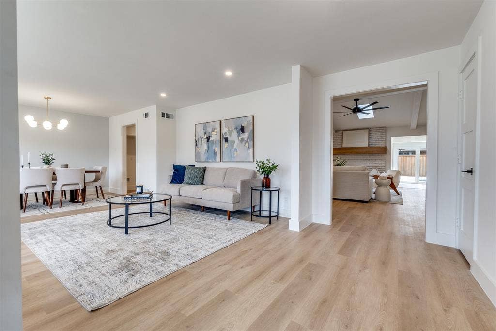 9406 Arborhill Drive, Dallas, TX 75243 9406 Arborhill Drive, Dallas, TX 75243