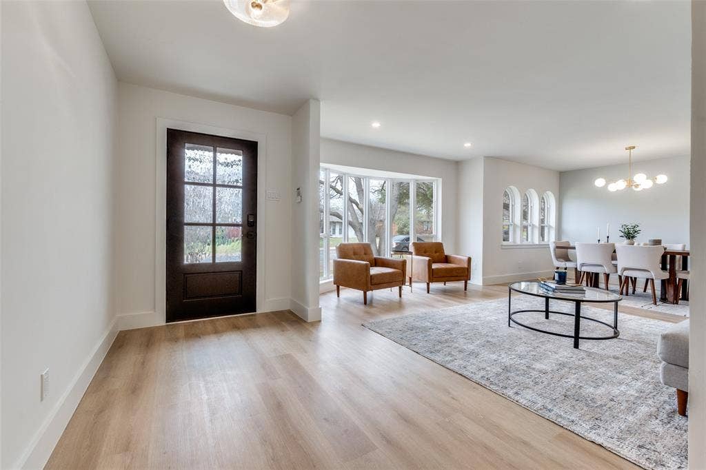 9406 Arborhill Drive, Dallas, TX 75243 9406 Arborhill Drive, Dallas, TX 75243