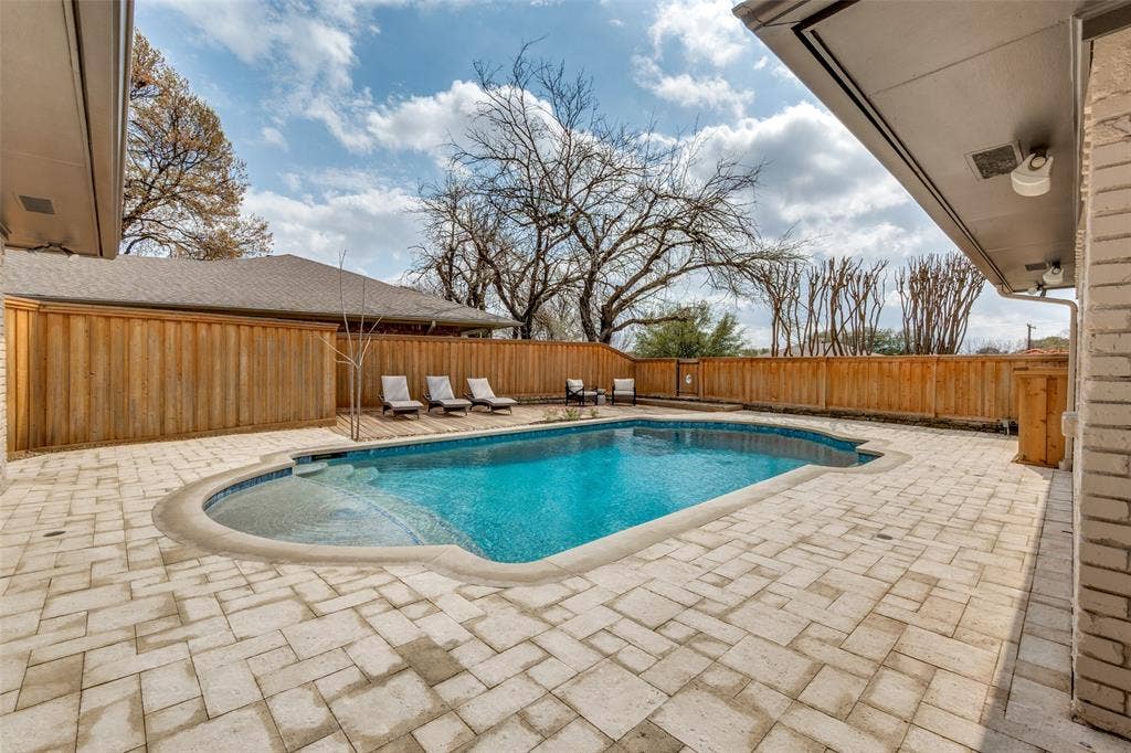 9406 Arborhill Drive, Dallas, TX 75243 9406 Arborhill Drive, Dallas, TX 75243