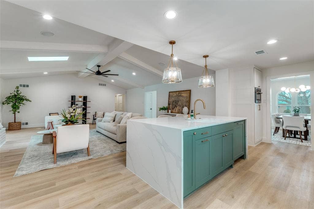 9406 Arborhill Drive, Dallas, TX 75243 9406 Arborhill Drive, Dallas, TX 75243