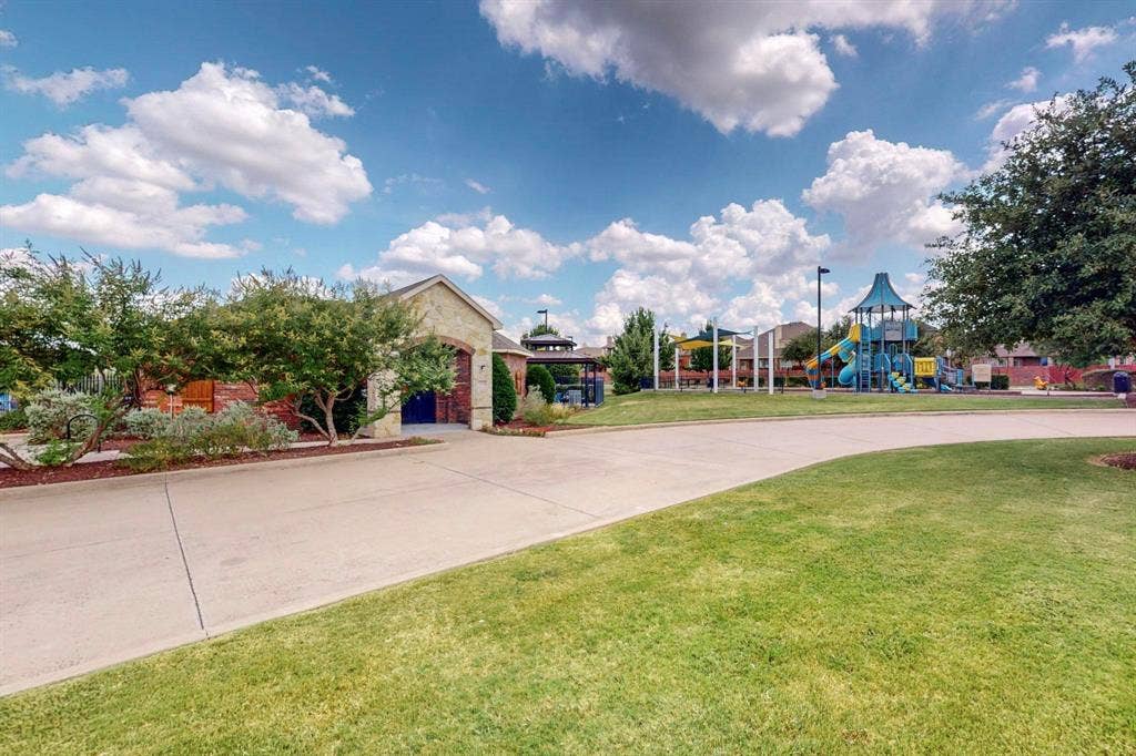 6101 Bell Springs Street, Fort Worth, TX 76123