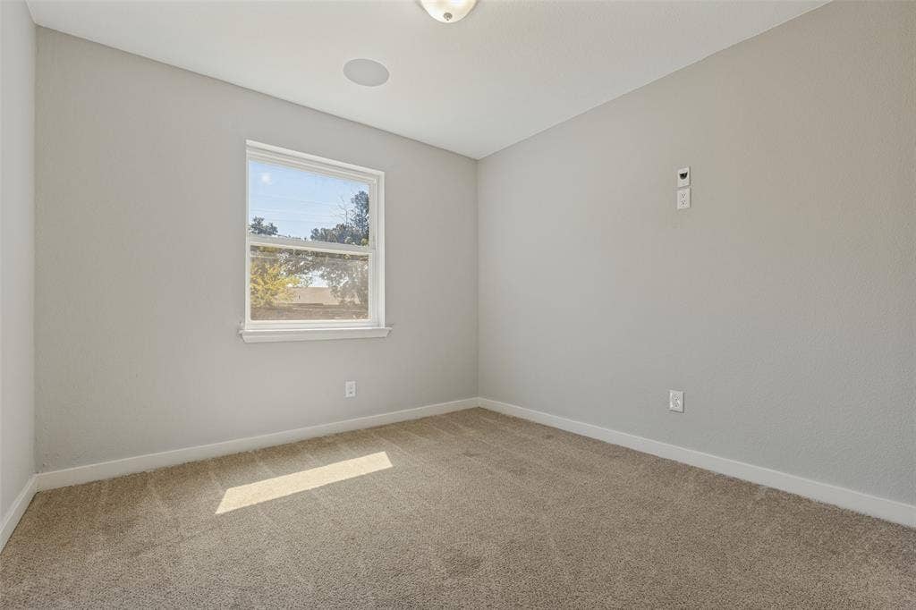 8926 Clearwater Drive, Dallas, TX 75243 8926 Clearwater Drive, Dallas, TX 75243