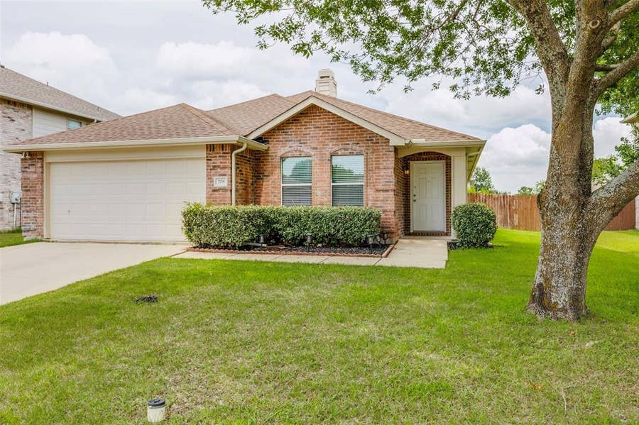 Property photo for 708 Claiborn Lane, Wylie, TX