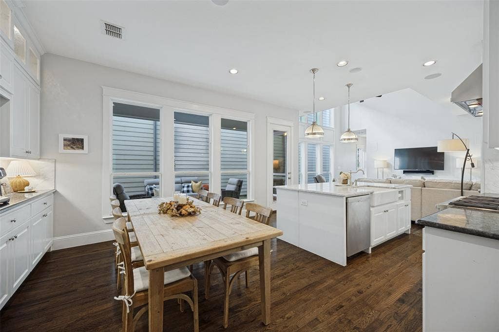 730 E Main Street, Coppell, TX 75019