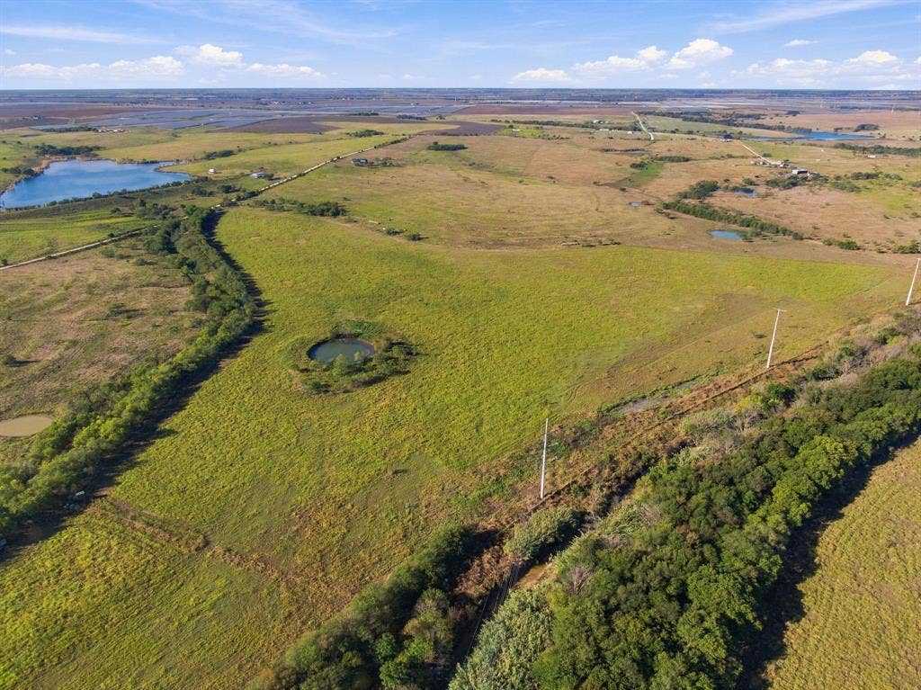 1203 Hcr 3220, Penelope, TX 76676