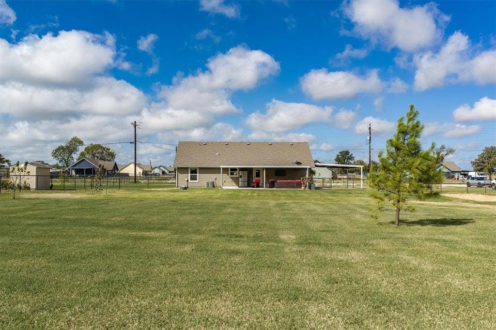 2019 Brown Loop, Poolville, TX 76487