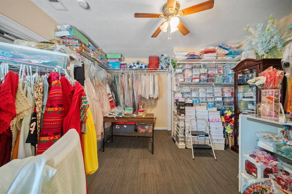 1738 W Avenue, Corsicana, TX 75110