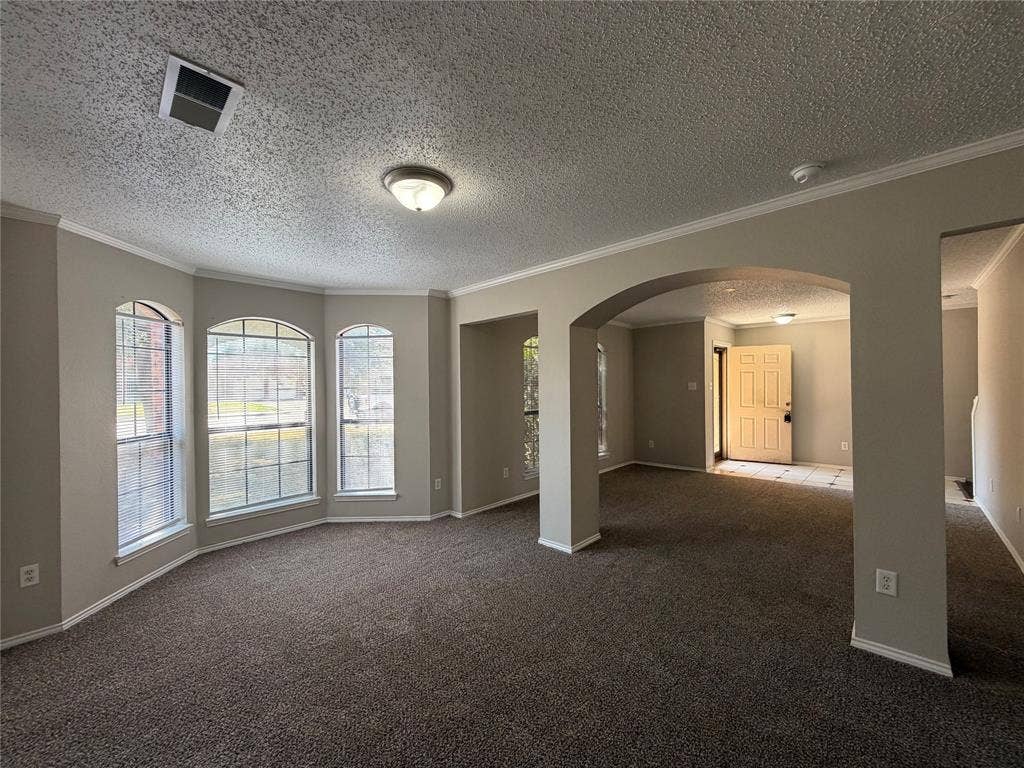 904 Shady Brook Lane, Cedar Hill, TX 75104