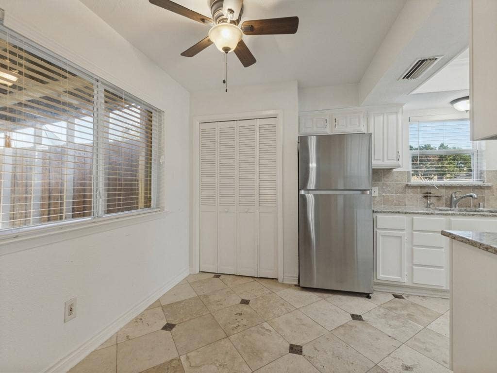 2109 Via Estrada, Carrollton, TX 75006 2109 Via Estrada, Carrollton, TX 75006