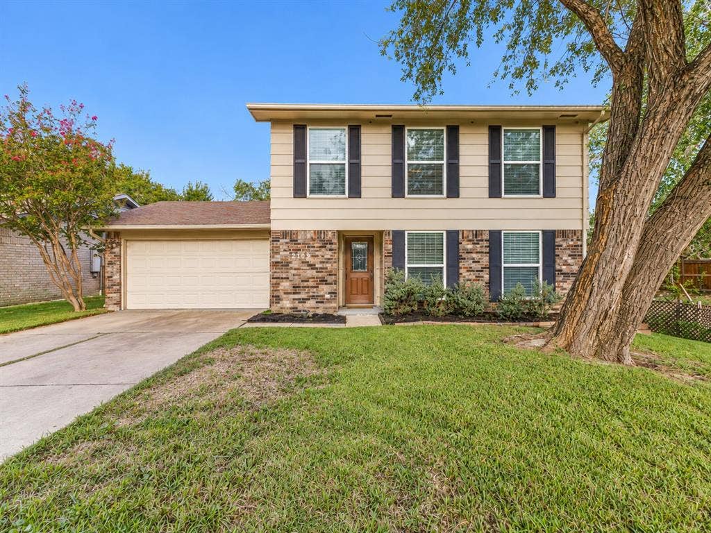 2109 Via Estrada, Carrollton, TX 75006 2109 Via Estrada, Carrollton, TX 75006