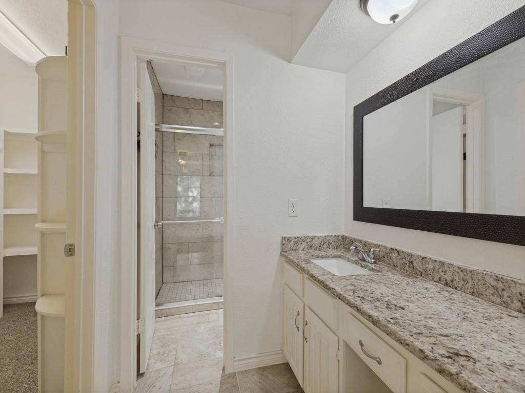 2109 Via Estrada, Carrollton, TX 75006 2109 Via Estrada, Carrollton, TX 75006