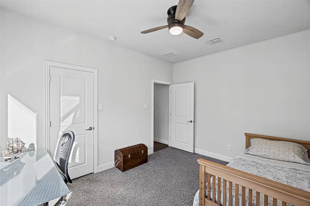 805 Tennessee Drive, Euless, TX 76040 Secondary Bedroom on 2nd floor