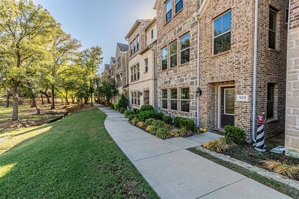 805 Tennessee Drive, Euless, TX 76040 805 Tennessee Drive, Euless, TX 76040