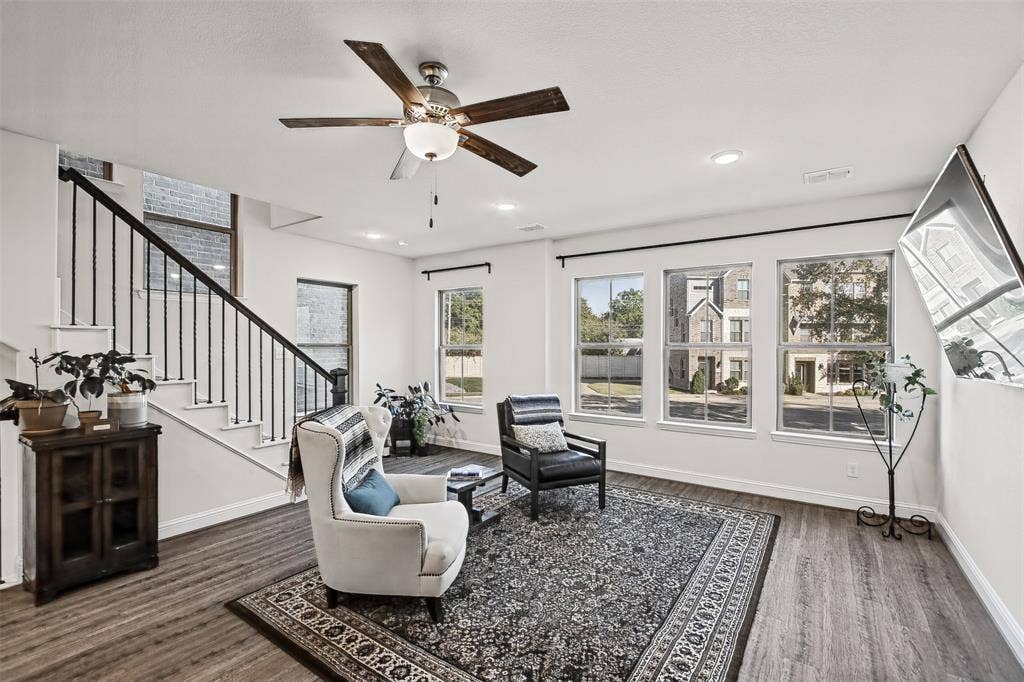 805 Tennessee Drive, Euless, TX 76040 Lots of Light coming into Living Room