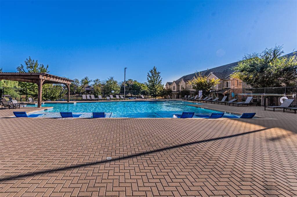 805 Tennessee Drive, Euless, TX 76040 Large Community Pool