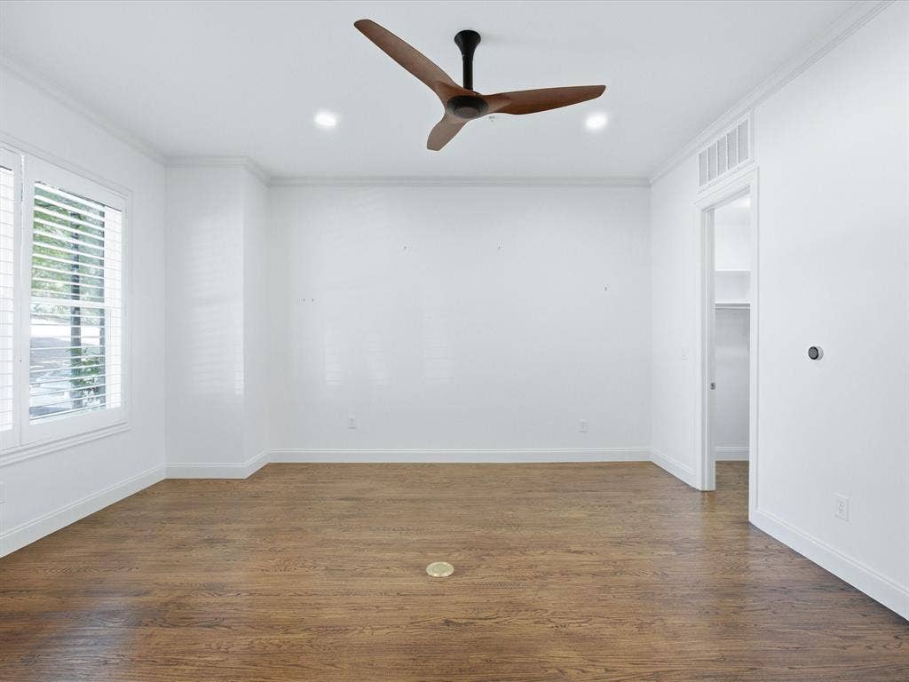 163 Summit Avenue, Southlake, TX 76092 BEDROOM 3 COULD BE SECOND PRIMARY....