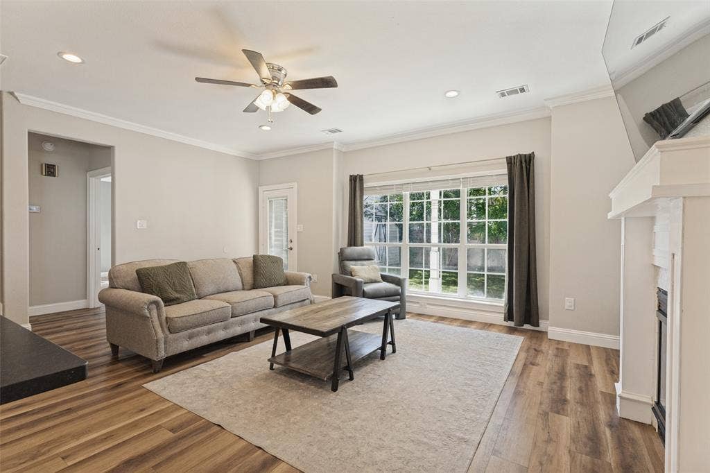 Spacious living room right off the kitchen