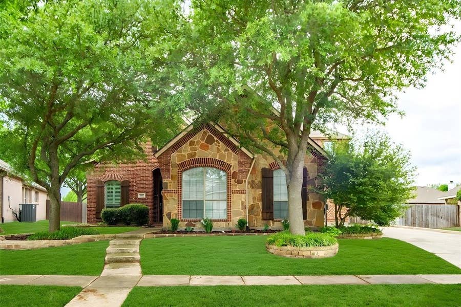 Property photo for 513 Mckinney Trail, Fate, TX