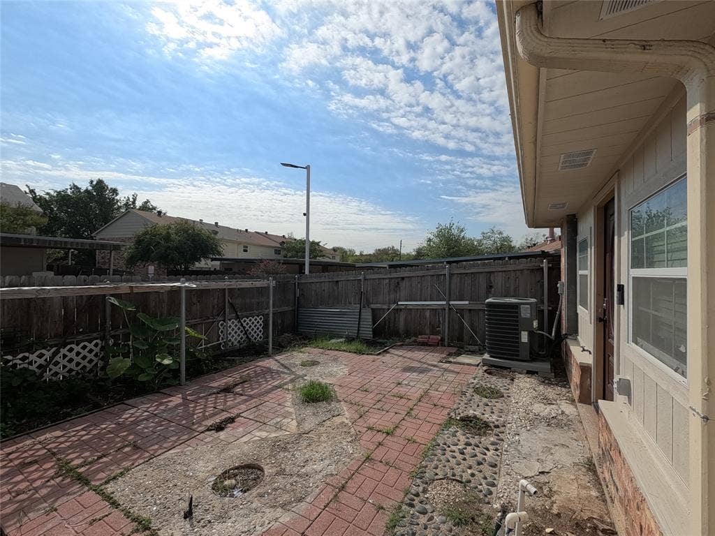 21 W Townhouse Lane, #33, Grand Prairie, TX 75052 Additional content