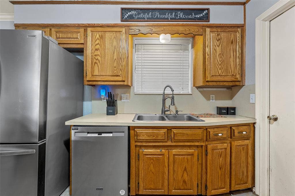 926 Rolling Hills Drive, Hewitt, TX 76643 926 Rolling Hills Drive, Hewitt, TX 76643