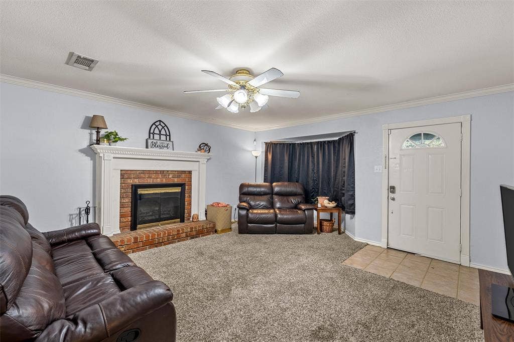 926 Rolling Hills Drive, Hewitt, TX 76643 926 Rolling Hills Drive, Hewitt, TX 76643
