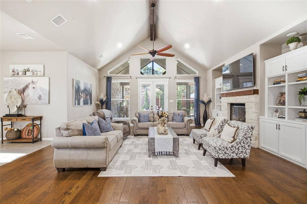 108 Ty Lane, Azle, TX 76020