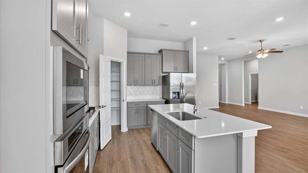 3296 PIER VIEW Street, Grand Prairie, TX 76065