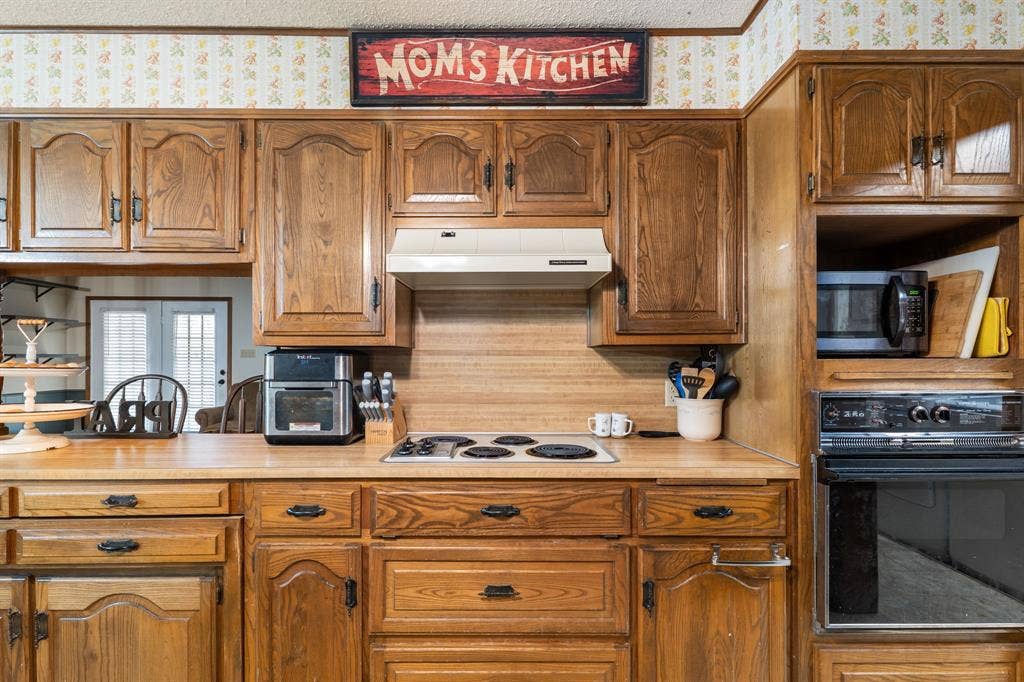 267 Ish Street, China Spring, TX 76633 267 Ish Street, China Spring, TX 76633