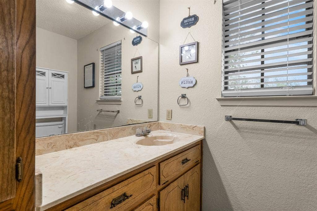 267 Ish Street, China Spring, TX 76633 267 Ish Street, China Spring, TX 76633