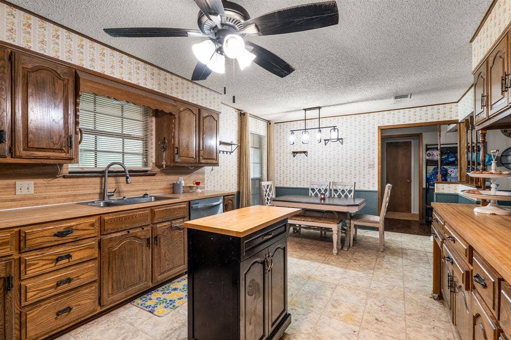 267 Ish Street, China Spring, TX 76633 267 Ish Street, China Spring, TX 76633