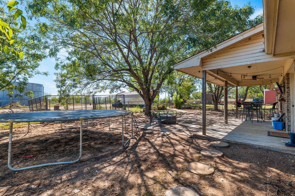267 Ish Street, China Spring, TX 76633 267 Ish Street, China Spring, TX 76633