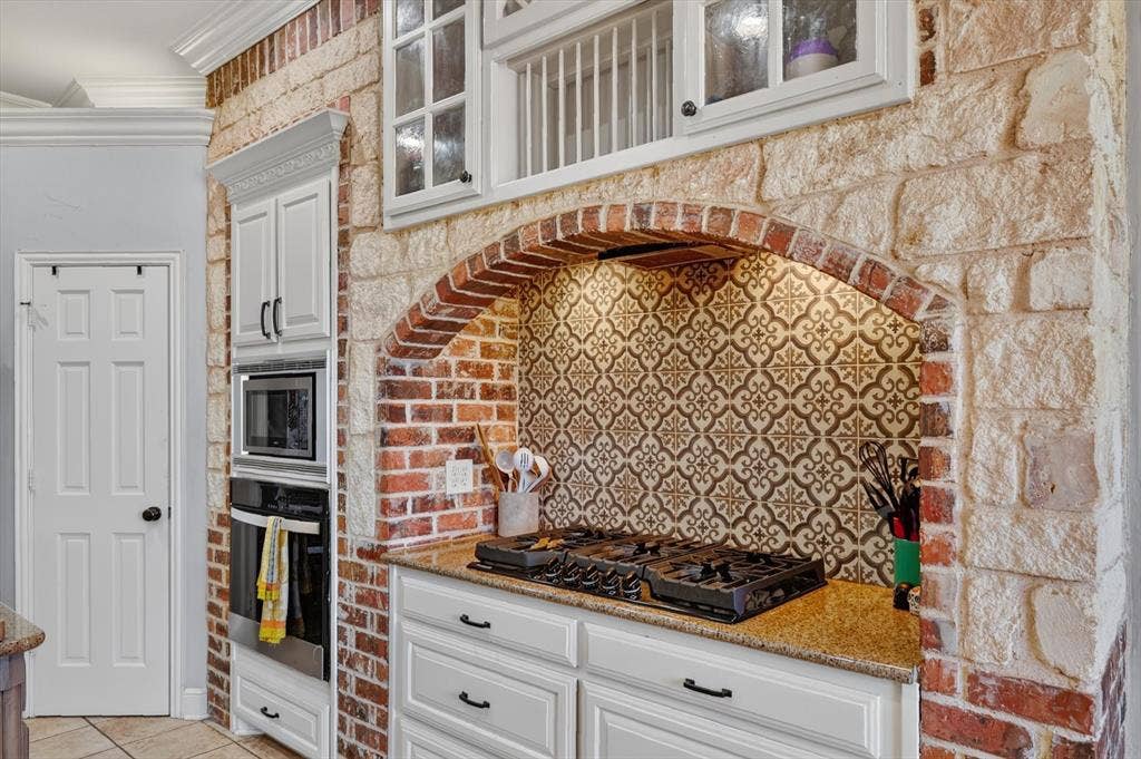 324 Arbor Lane, Haslet, TX 76052