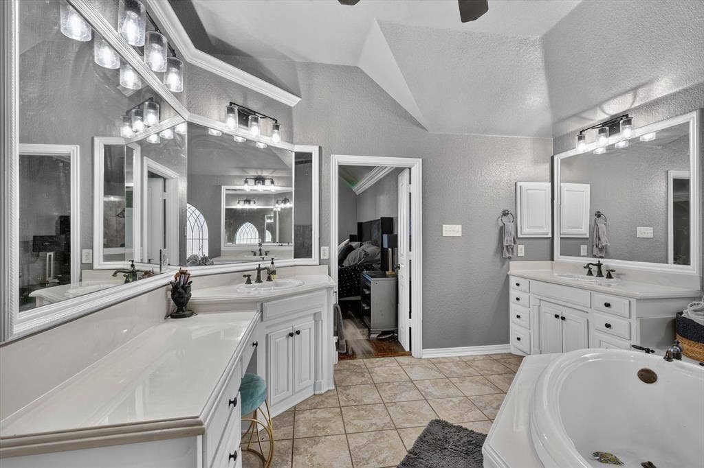 324 Arbor Lane, Haslet, TX 76052