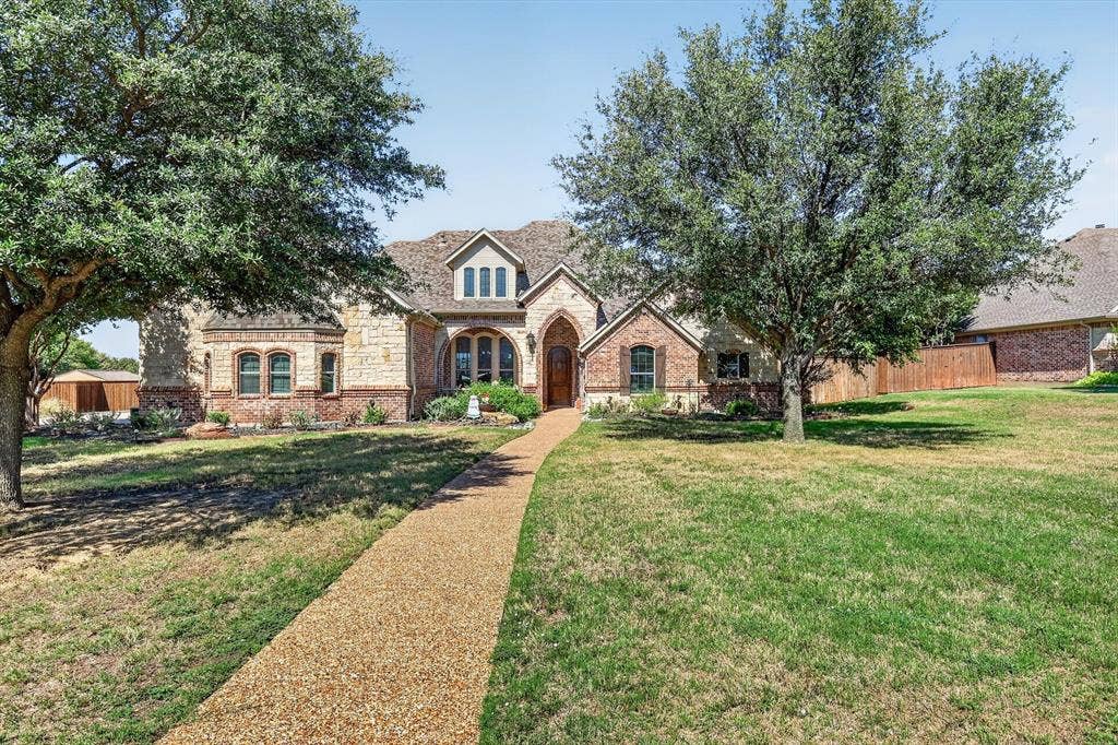 324 Arbor Lane, Haslet, TX 76052