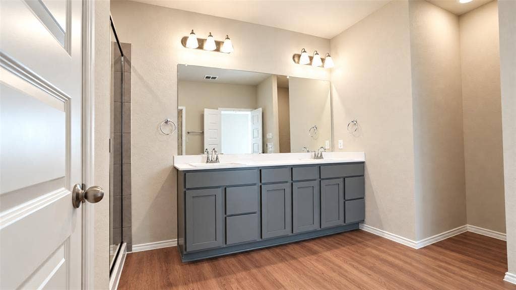 3211 Buffalo Creek Circle, Royse City, TX 75189 3211 Buffalo Creek Circle, Royse City, TX 75189