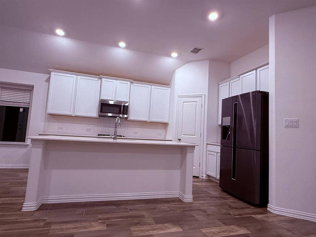 7300 BLACK CHERRY Lane, McKinney, TX 75071 7300 BLACK CHERRY Lane, McKinney, TX 75071